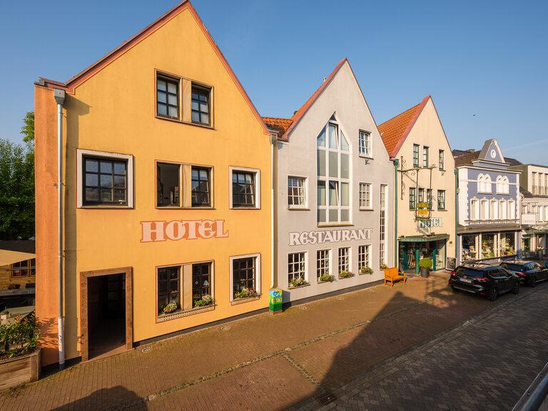 Eine Auswahl an Häusern in der Nähe des Hotels und Restaurants in Xanten.